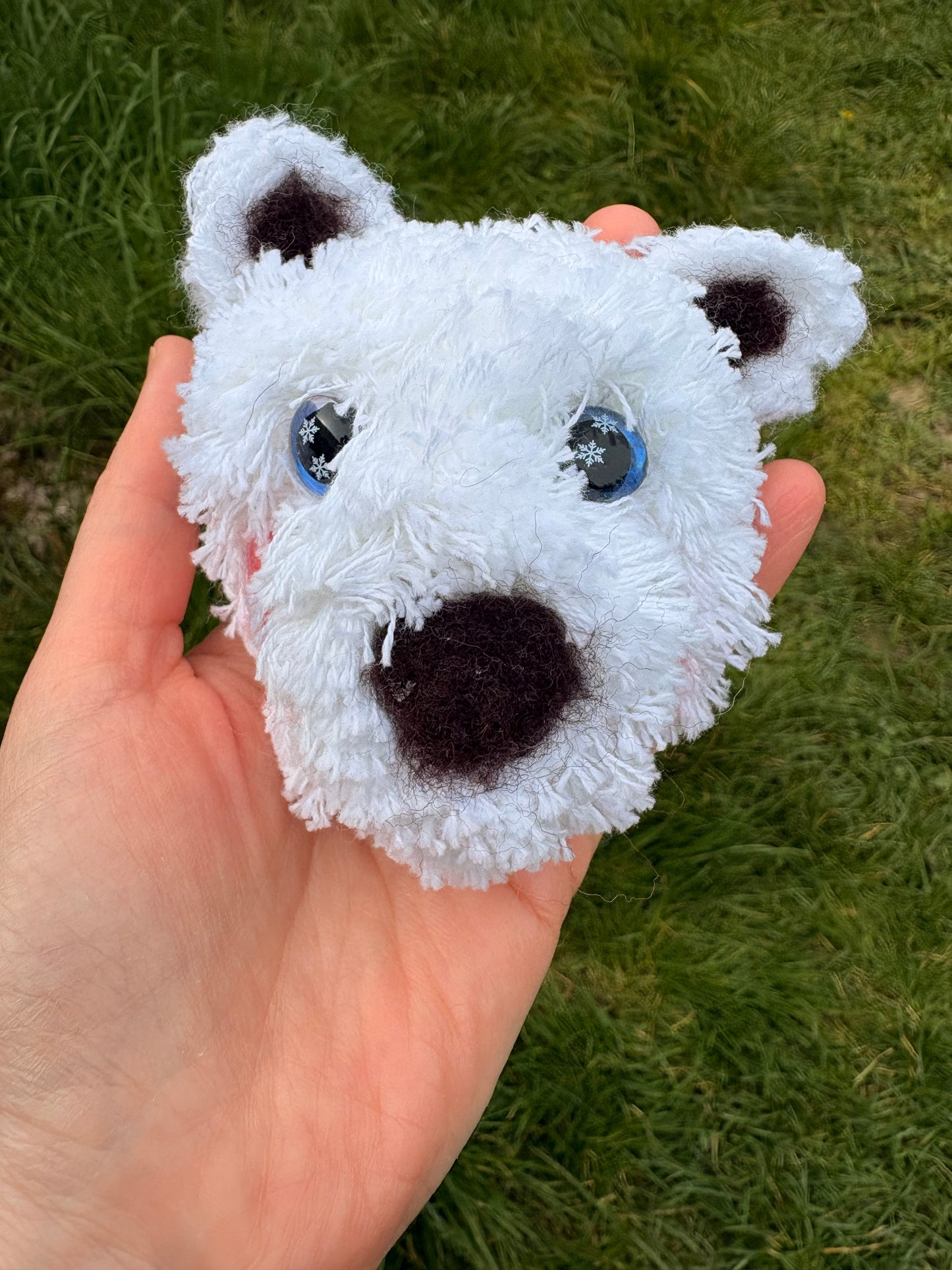 Polar bear with rosy cheeks Brooch-hair clip